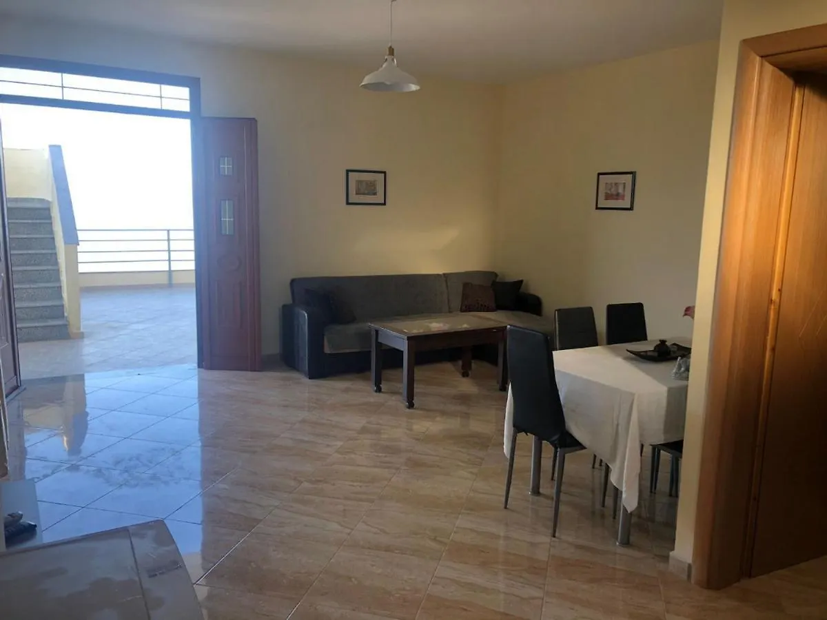 The Sunset Villa Leven Vlore 0*,